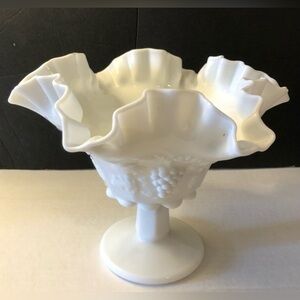 VTG Westmoreland White Milk Glass Grape & Leaves Pedestal Ruffled, Crimped Rim.
